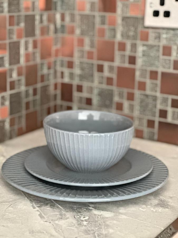 Two Bed Apartment With Balcony Slough,Windsor,Legoland Zewnętrze zdjęcie